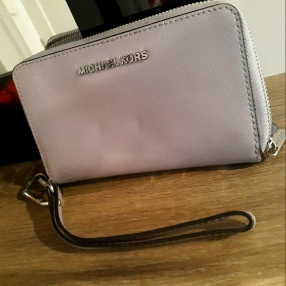 Michael Kors Wallet Clutch Organizer - Picture 1 of 4